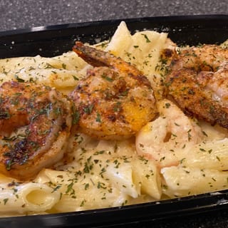 Blacken Shrimp Alfredo Pasta